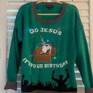 Twinkling lights holiday sweater, Jesus’ birthday breakdancing; Party-maker. XL